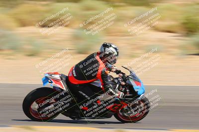 media/Sep-25-2023-Moto Forza (Mon) [[81ffa65e0a]]/B-C Group/Session 4 (Turn 10 Inside)/